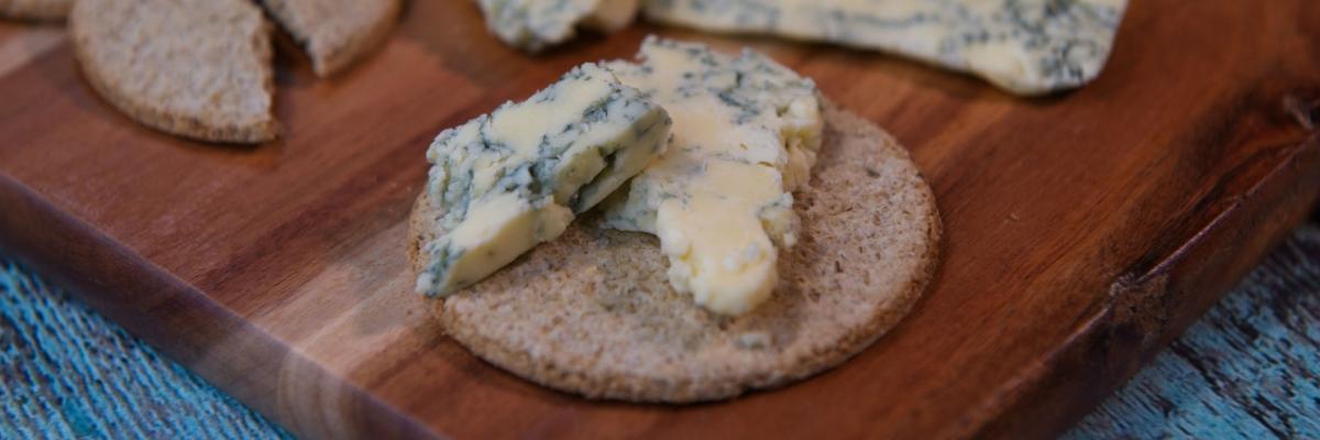 Barlocco blue cheese with oatcakes